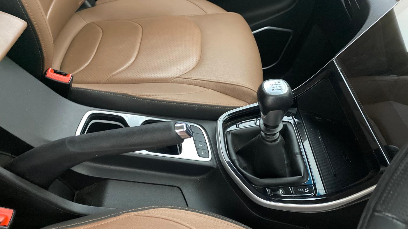 2024 MG HECTOR PLUS Sharp Pro Blackstorm 2.0 Turbo Diesel 7 STR, Diesel, Manual, 67,184 km, Gear Lever