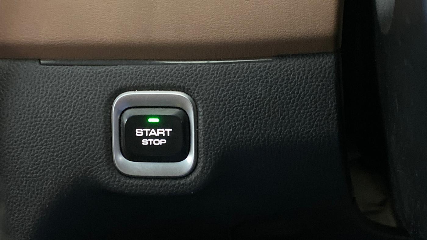2024 MG HECTOR PLUS Sharp Pro Blackstorm 2.0 Turbo Diesel 7 STR, Diesel, Manual, 67,184 km, Keyless Start/ Stop Button