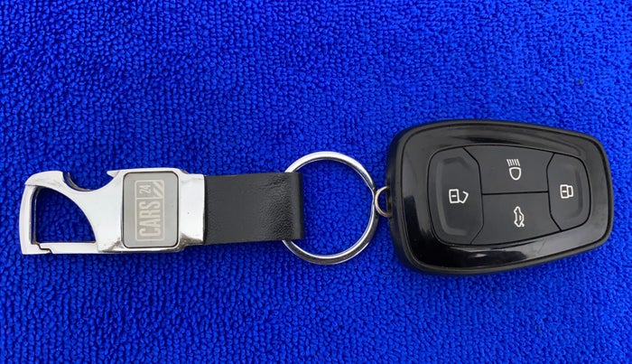 2022 Tata TIGOR XZ PLUS CNG, CNG, Manual, 16,441 km, Key Close Up