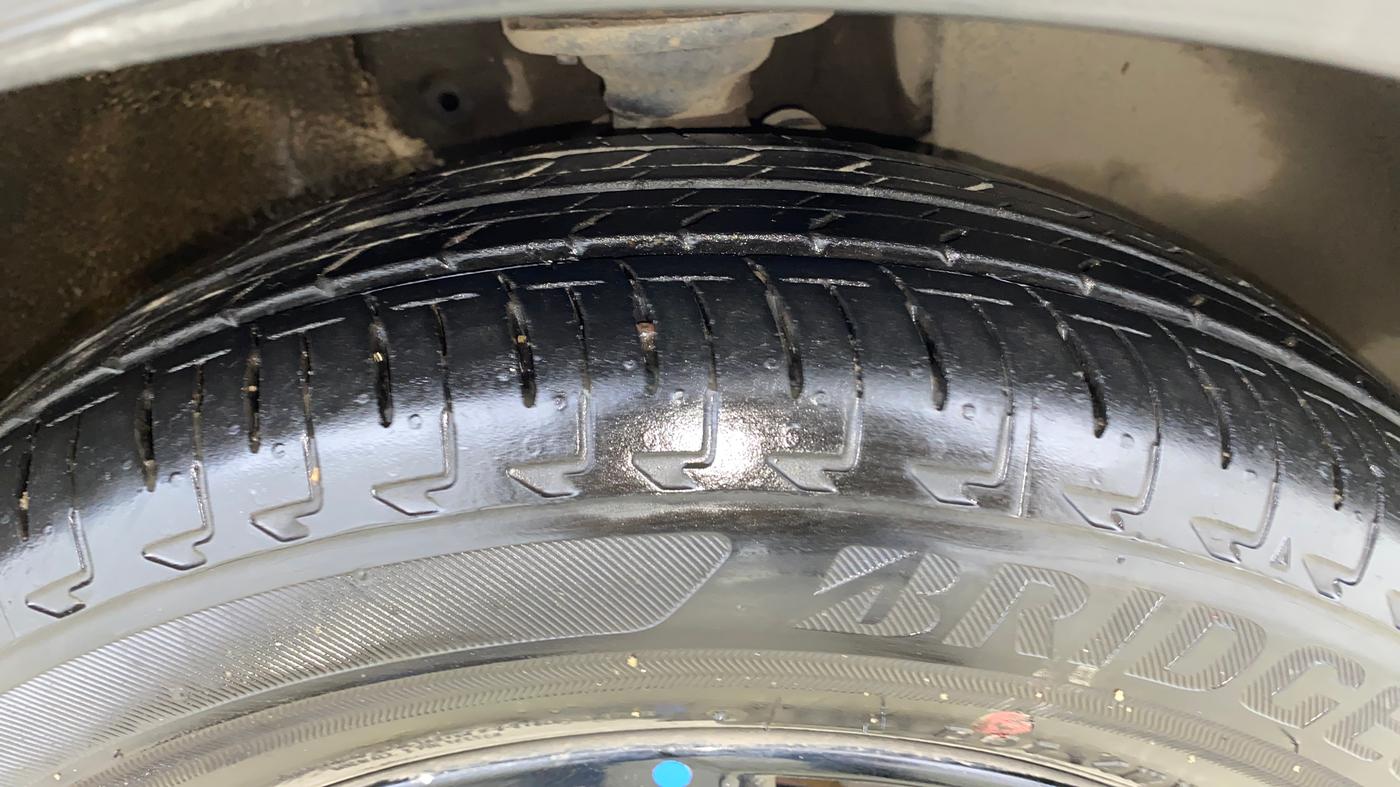 2021 Maruti IGNIS ZETA 1.2, Petrol, Manual, 49,633 km, Right Front Tyre Tread