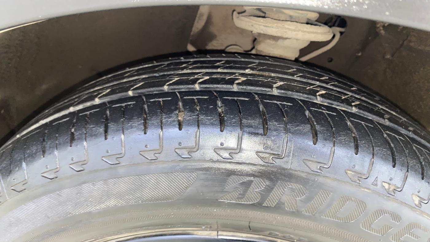 2021 Maruti IGNIS ZETA 1.2, Petrol, Manual, 49,633 km, Left Front Tyre Tread