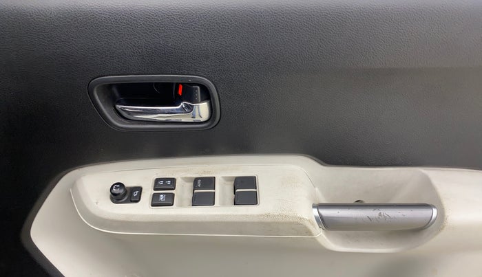 2021 Maruti IGNIS ZETA 1.2, Petrol, Manual, 49,633 km, Driver Side Door Panels Control