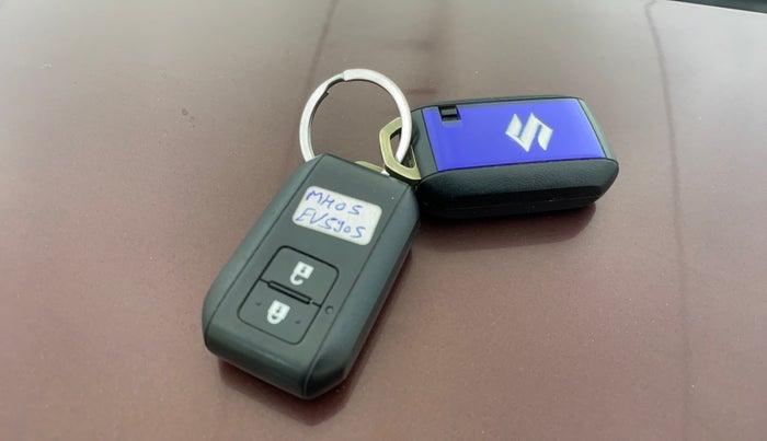 2022 Maruti Ertiga ZXI  CNG, CNG, Manual, 51,523 km, Key Close Up