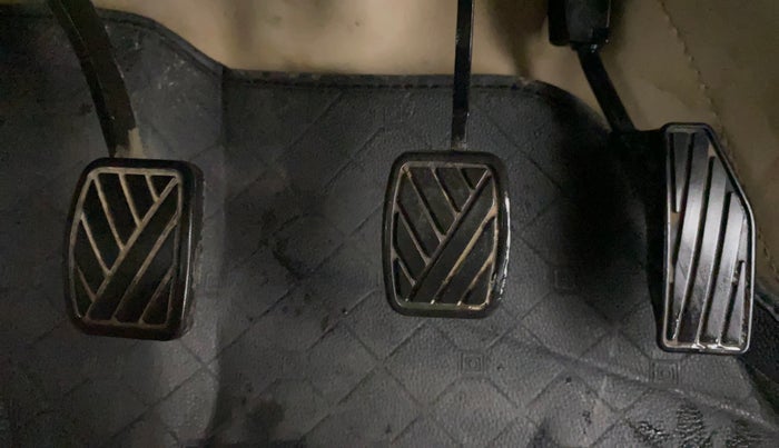 2022 Maruti Ertiga ZXI  CNG, CNG, Manual, 51,523 km, Pedals