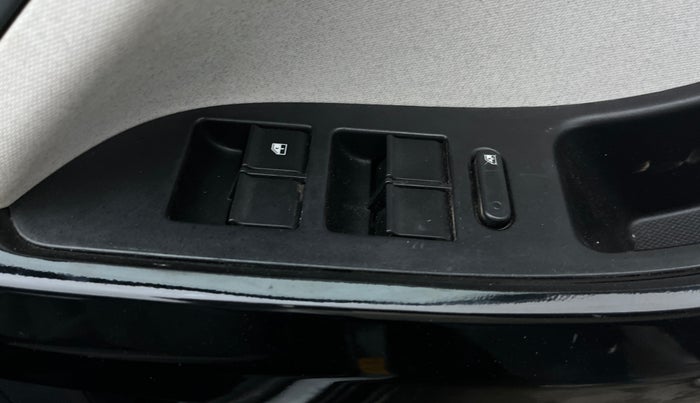 2025 Tata Curvv Pure Plus 1.2 Petrol 6MT, Petrol, Manual, 663 km, Driver Side Door Panels Control