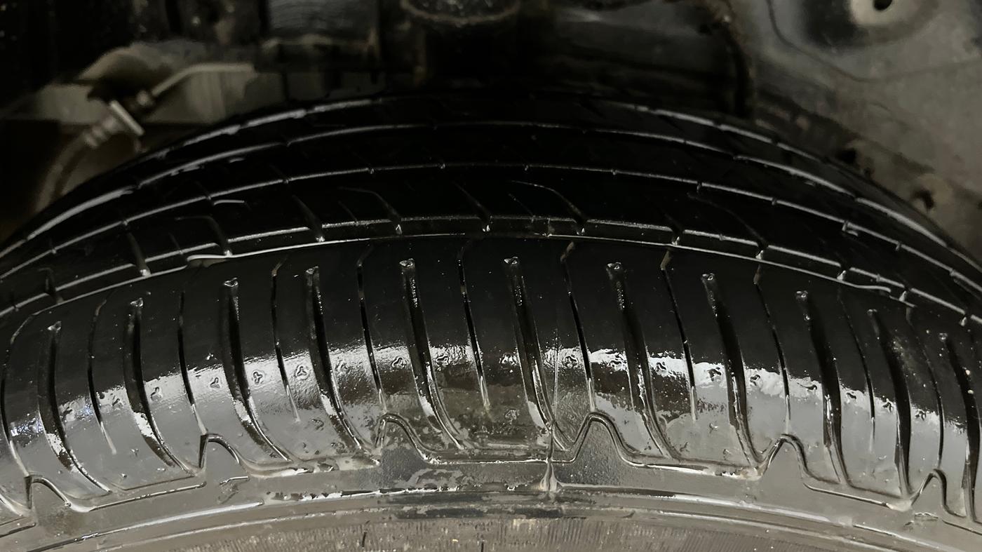 2025 Tata Curvv Pure Plus 1.2 Petrol 6MT, Petrol, Manual, 663 km, Right Rear Tyre Tread