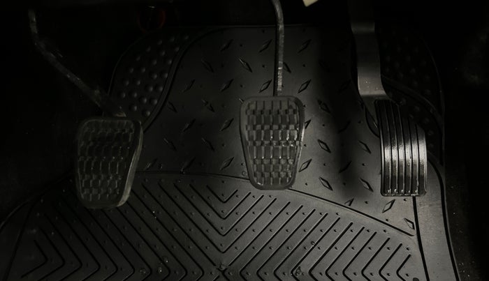 2025 Tata Curvv Pure Plus 1.2 Petrol 6MT, Petrol, Manual, 663 km, Pedals