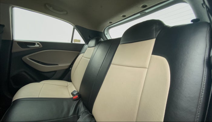 2020 Hyundai Elite i20 1.2 SPORTS PLUS VTVT, Petrol, Manual, 35,767 km, Right Side Rear Door Cabin