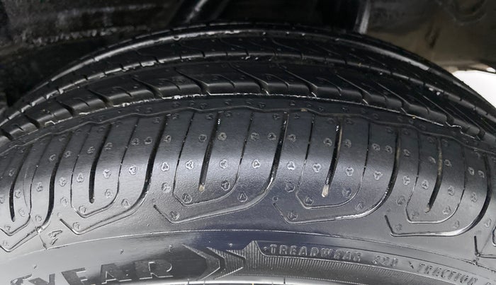 2019 Honda Amaze 1.2 SMT I VTEC, CNG, Manual, 70,306 km, Left Rear Tyre Tread