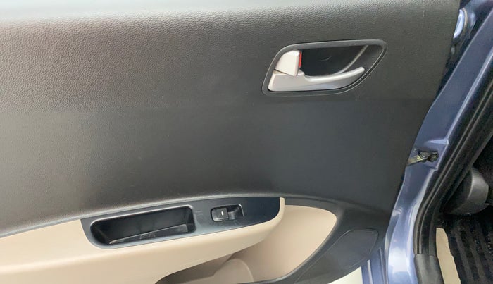 2016 Hyundai Grand i10 ASTA AT 1.2 KAPPA VTVT, Petrol, Automatic, 71,822 km, Left rear window switch / handle - Switch/handle not functional