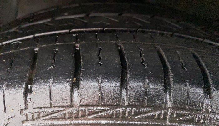 2016 Hyundai Grand i10 ASTA AT 1.2 KAPPA VTVT, Petrol, Automatic, 71,822 km, Left Front Tyre Tread