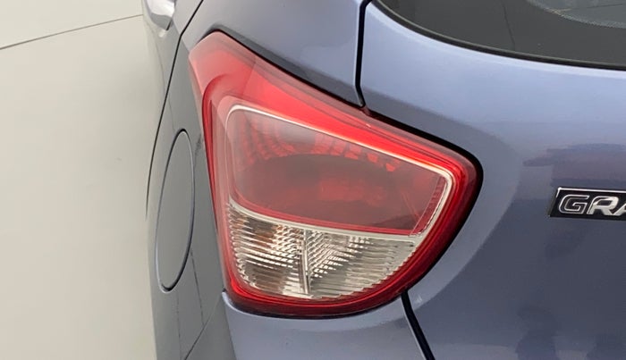 2016 Hyundai Grand i10 ASTA AT 1.2 KAPPA VTVT, Petrol, Automatic, 71,822 km, Left tail light - Reverse gear light not functional