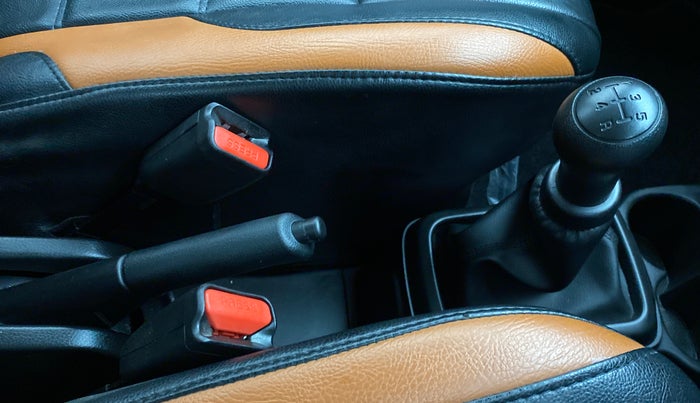 2019 Maruti S PRESSO VXI PLUS, Petrol, Manual, 21,814 km, Gear Lever