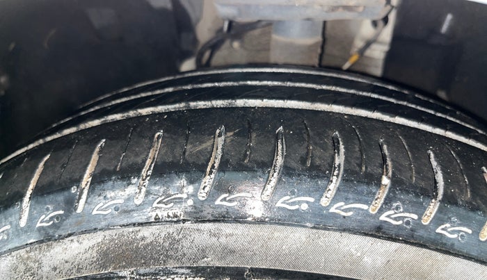 2021 Tata ALTROZ XZ DIESEL, Diesel, Manual, 43,027 km, Left Front Tyre Tread
