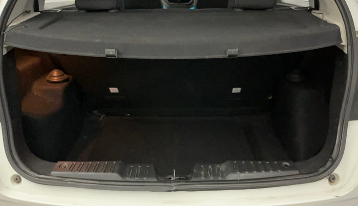 2021 Tata ALTROZ XZ DIESEL, Diesel, Manual, 43,027 km, Boot Inside
