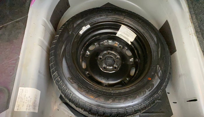 2015 Volkswagen Vento 1.2 TSI HIGHLINE PLUS AT, Petrol, Automatic, 47,203 km, Spare Tyre