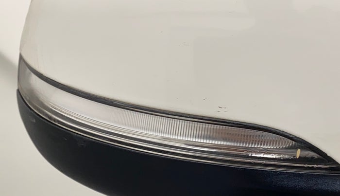 2013 Hyundai i20 SPORTZ 1.2, CNG, Manual, 97,279 km, Right rear-view mirror - Indicator light not working