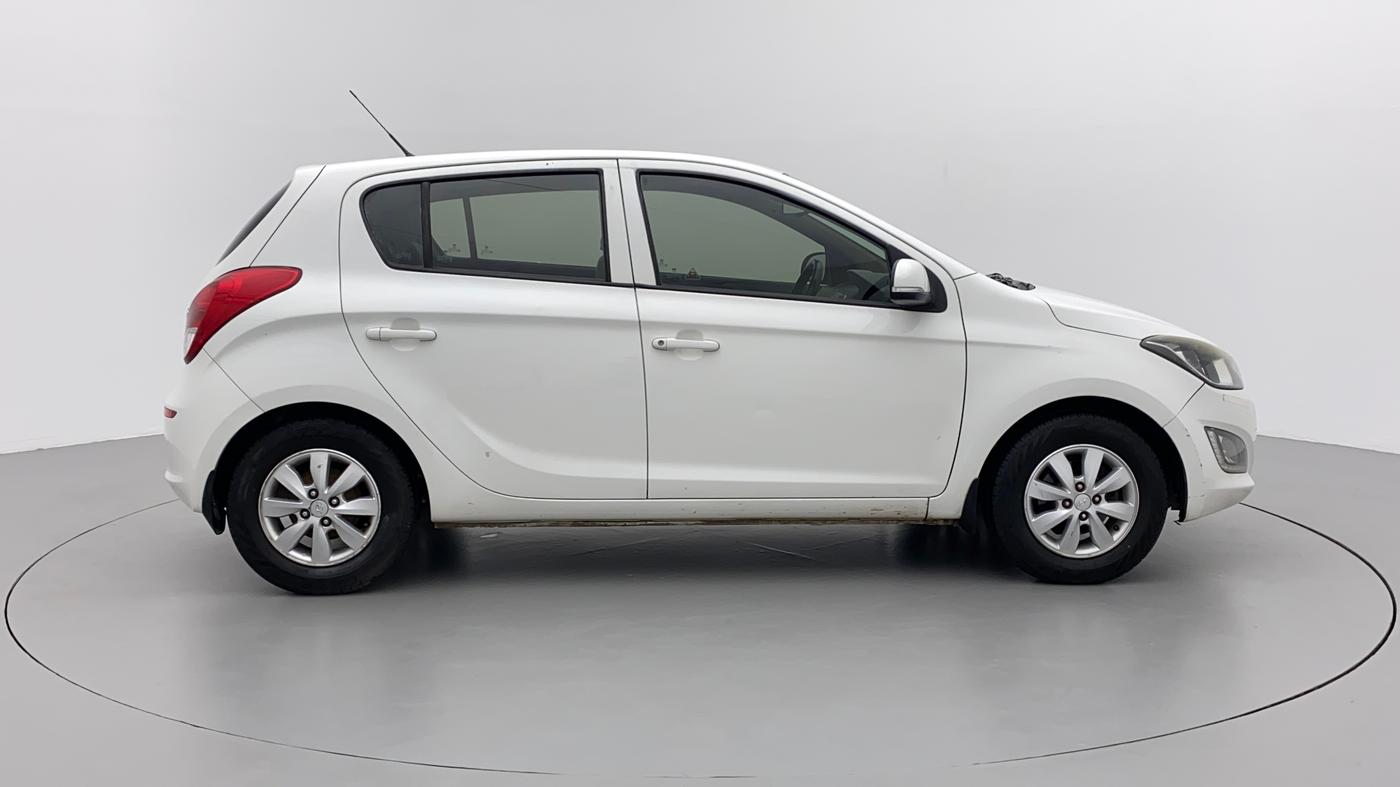 2013 Hyundai i20 SPORTZ 1.2, CNG, Manual, 97,279 km, Right Side View