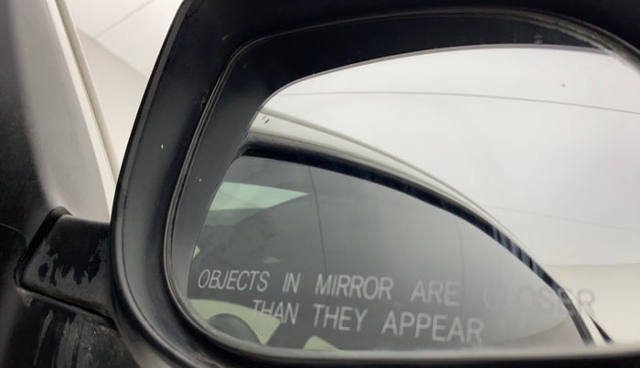 2013 Hyundai i20 SPORTZ 1.2, CNG, Manual, 97,279 km, Right rear-view mirror - Mirror motor not working