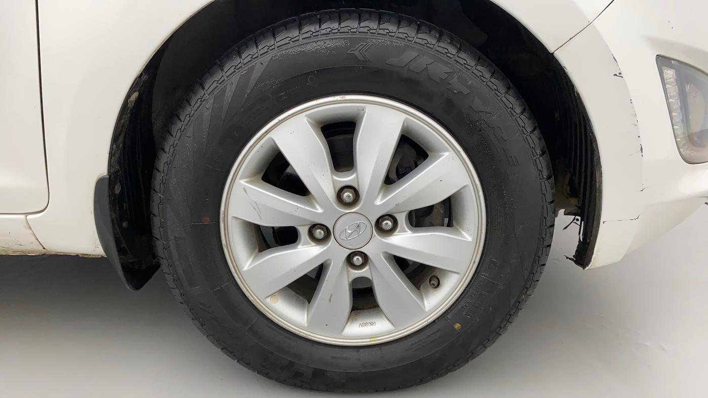 2013 Hyundai i20 SPORTZ 1.2, CNG, Manual, 97,279 km, Right Front Wheel