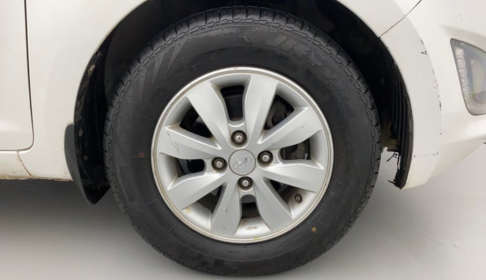 2013 Hyundai i20 SPORTZ 1.2, CNG, Manual, 97,279 km, Right Front Wheel