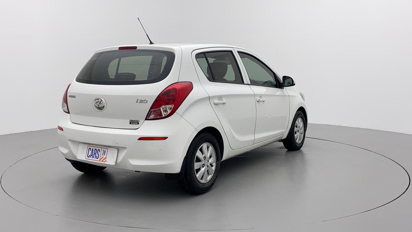 2013 Hyundai i20 SPORTZ 1.2, CNG, Manual, 97,279 km, Right Back Diagonal