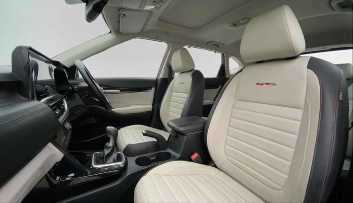 2019 KIA SELTOS GTX+ 1.4 MT, Petrol, Manual, 13,171 km, Right Side Front Door Cabin