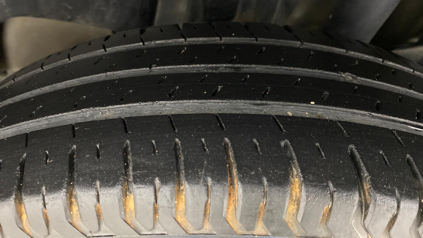 2018 Maruti Swift VXI, Petrol, Manual, 31,673 km, Left Rear Tyre Tread