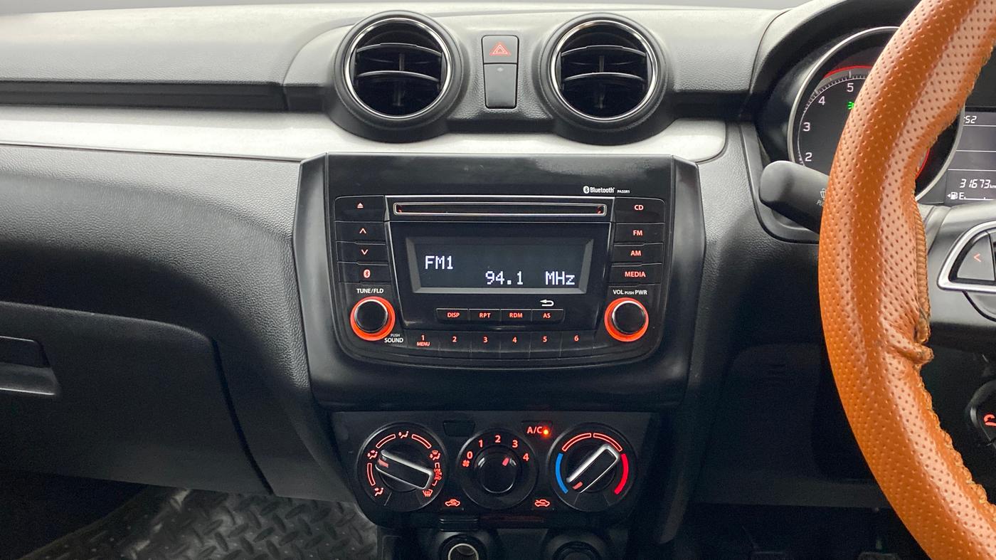 2018 Maruti Swift VXI, Petrol, Manual, 31,673 km, Air Conditioner