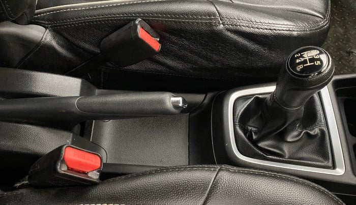 2018 Maruti Swift VXI, Petrol, Manual, 31,673 km, Gear Lever