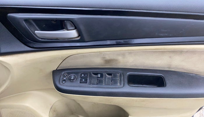 2019 Honda Amaze 1.2L I-VTEC V, CNG, Manual, 67,543 km, Driver Side Door Panels Control