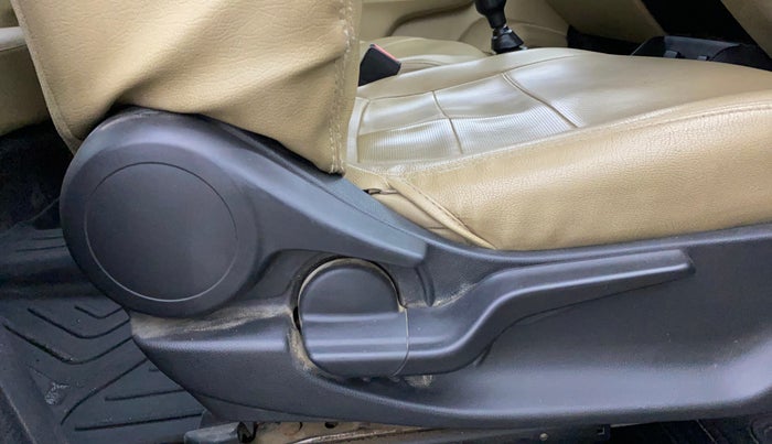 2019 Honda Amaze 1.2L I-VTEC V, CNG, Manual, 67,543 km, Driver Side Adjustment Panel