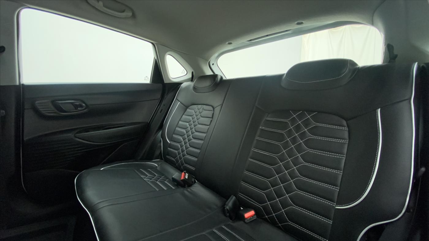 2021 Hyundai NEW I20 MAGNA 1.5 MT, Diesel, Manual, 20,386 km, Right Side Rear Door Cabin
