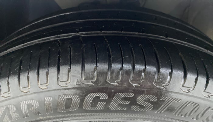 2021 Hyundai NEW I20 MAGNA 1.5 MT, Diesel, Manual, 20,386 km, Left Front Tyre Tread
