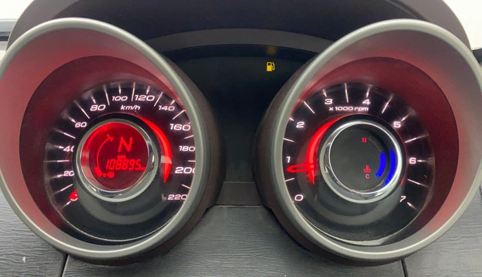 2015 Mahindra XUV500 W6, Diesel, Manual, 1,08,852 km, Odometer Image