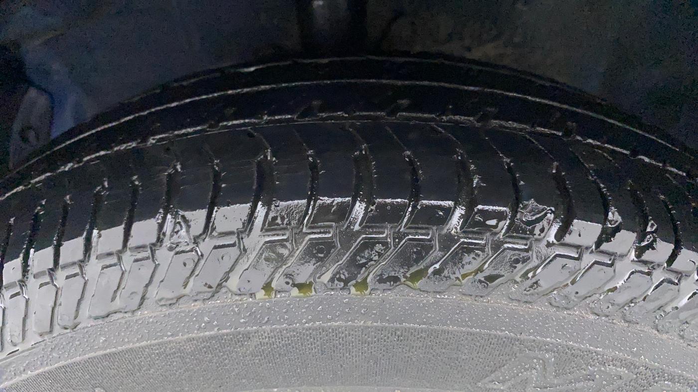 2010 Hyundai i20 ERA 1.2, Petrol, Manual, 80,496 km, Left Front Tyre Tread