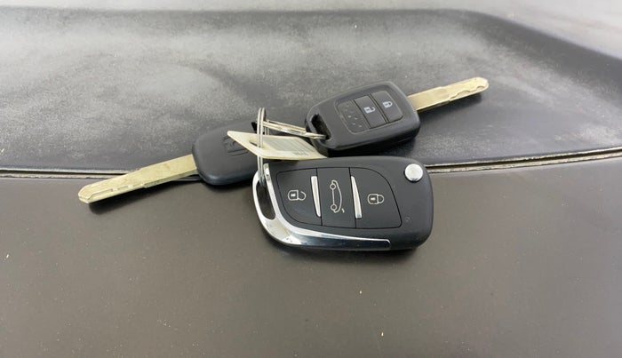 2017 Honda Jazz 1.2L I-VTEC V AT, Petrol, Automatic, 72,041 km, Key Close Up