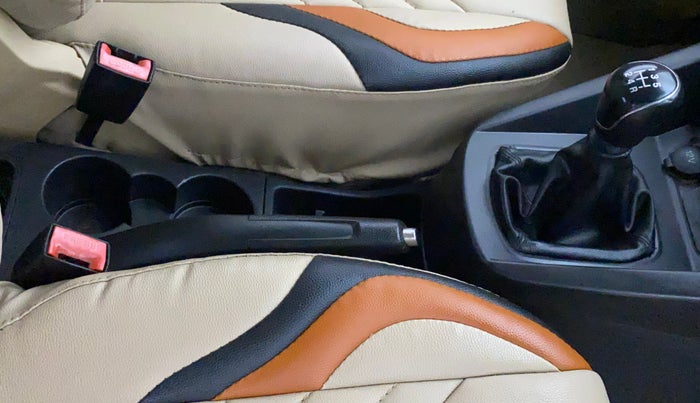 2018 Ford Figo Aspire TITANIUM 1.2 PETROL, Petrol, Manual, 60,505 km, Gear Lever