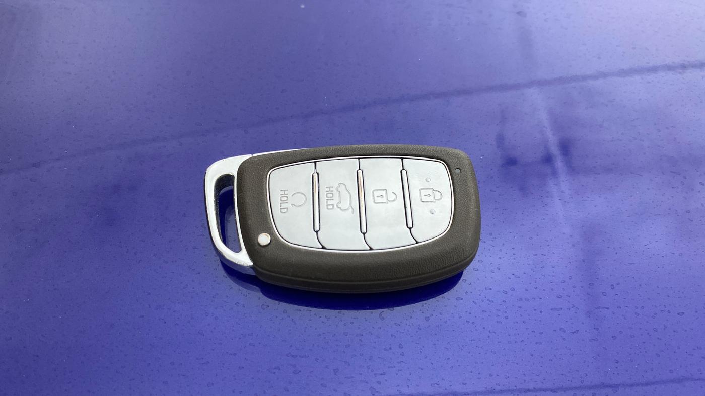2022 Hyundai VENUE N LINE N8 1.0 TURBO DCT, Petrol, Automatic, 42,040 km, Key Close Up