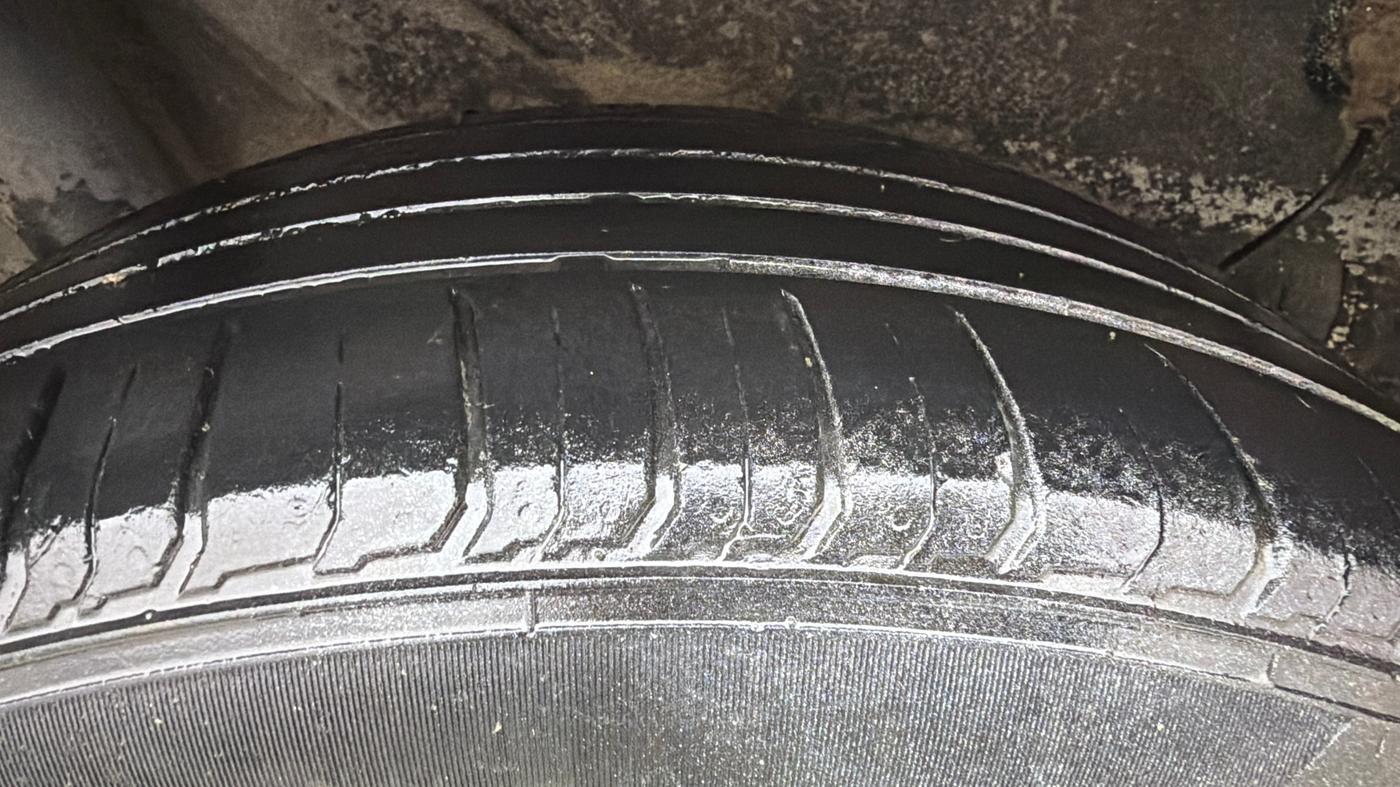 2020 Hyundai VENUE SX 1.0 TURBO, Petrol, Manual, 98,127 km, Right Rear Tyre Tread