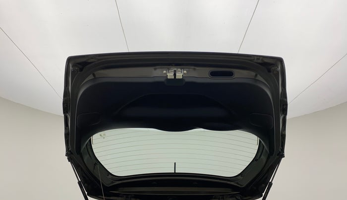 2017 Honda WR-V 1.5 i-DTEC VX MT, Diesel, Manual, 50,499 km, Boot Door Open