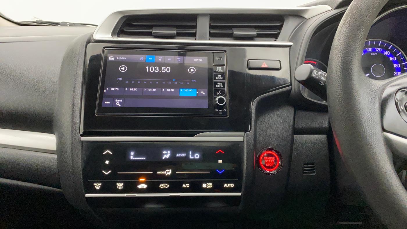 2017 Honda WR-V 1.5 i-DTEC VX MT, Diesel, Manual, 50,499 km, Air Conditioner