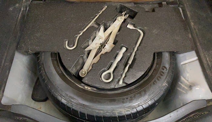 2017 Honda WR-V 1.5 i-DTEC VX MT, Diesel, Manual, 50,499 km, Spare Tyre