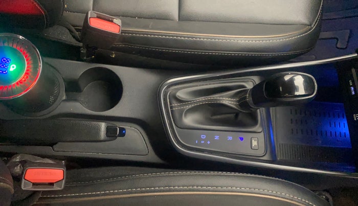 2021 Hyundai NEW I20 ASTA (O) 1.0 TURBO GDI DCT, Petrol, Automatic, 29,987 km, Gear Lever