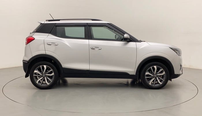 2021 Mahindra XUV300 W8 (O) 1.5 DIESEL, Diesel, Manual, 43,611 km, Right Side View