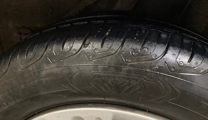 2017 Honda Amaze 1.2L I-VTEC SX, Petrol, Manual, 73,906 km, Left Rear Tyre Tread