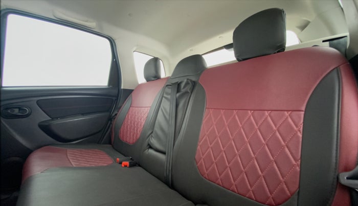 2018 Renault Duster RXS CVT 106 PS, Petrol, Automatic, 49,553 km, Right Side Rear Door Cabin