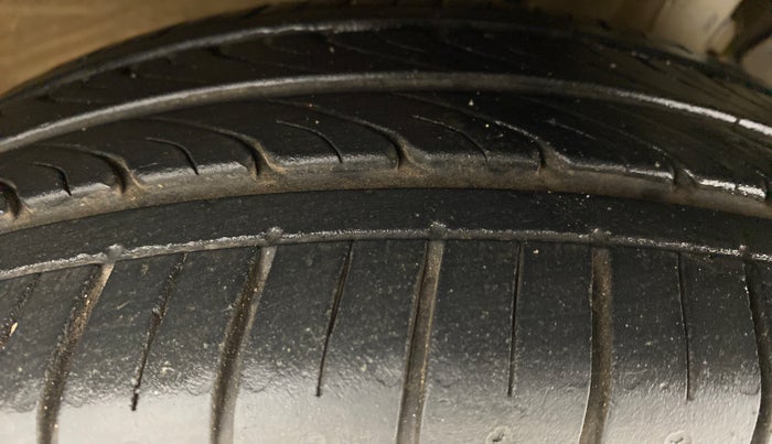 2018 Maruti Swift ZXI (AMT), Petrol, Automatic, 59,442 km, Right Rear Tyre Tread