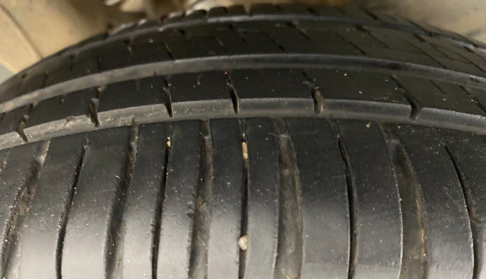 2018 Maruti Swift ZXI (AMT), Petrol, Automatic, 59,442 km, Left Rear Tyre Tread