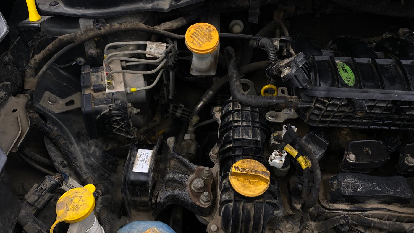 2023 Tata PUNCH ADVENTURE CAMO MT, Petrol, Manual, 35,882 km, Engine View - Right